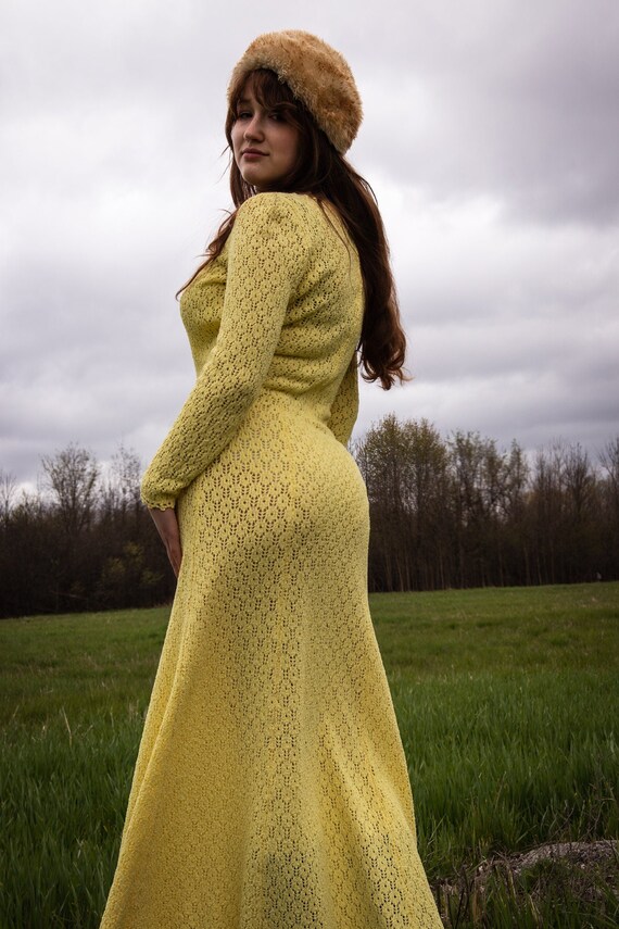 1970s Vintage Yellow Crochet Scoop Neck Long Slee… - image 3