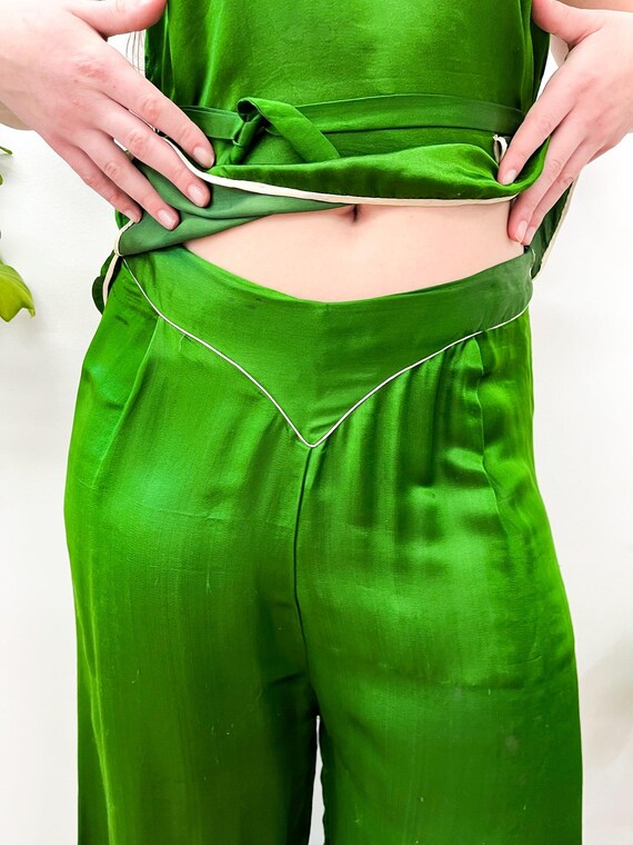 1930s Vintage Emerald Green Embroidered Beach Paj… - image 9