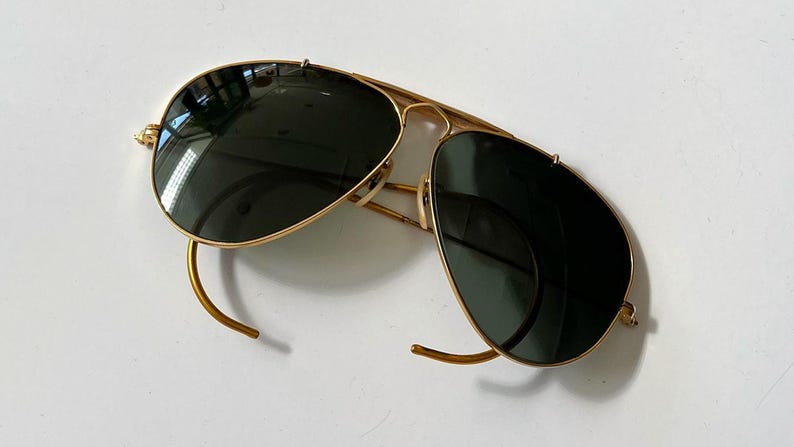 1998 Vintage Ray-Ban Gold Rimmed Aviator Sunglasses Made in USA by Bausch & Lomb