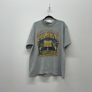 1997 Vintage University of Michigan Undefeated 1990s T-Shirt