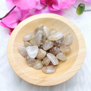 Golden Rutilated Quartz Tumbled Stone – Natural Crystal for Protection, Energy and Clarity