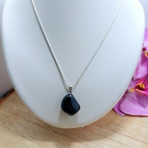 Black onyx pendant, natural stone, protection