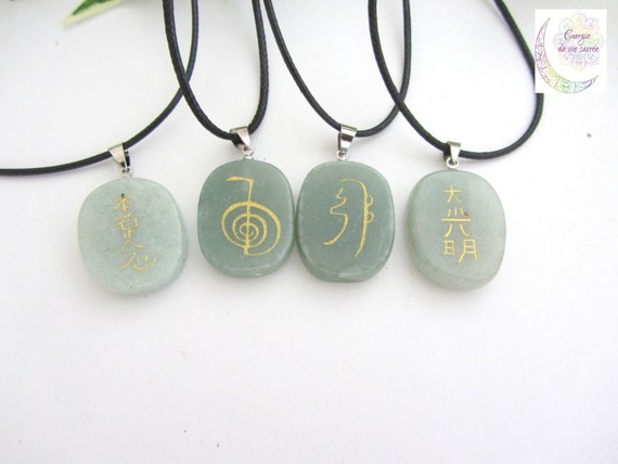 Pendentifs Reiki en aventurine verte – 4 symboles sacrés gravés