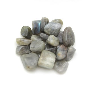 Natural Labradorite tumbled stone – protection crystal