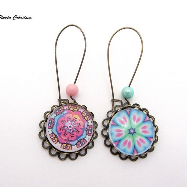 Boucle d'oreille longue bronze, cabochon verre, mandala