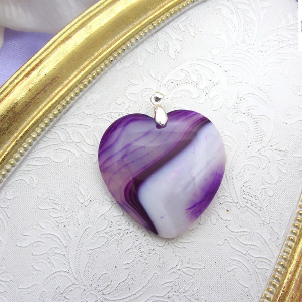 Pendentif coeur agate violette