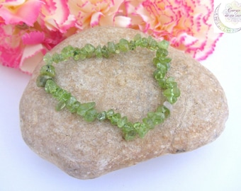 Natural stone bracelet, green peridot