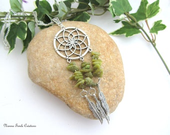 Dreamcatcher necklace, green agate stone