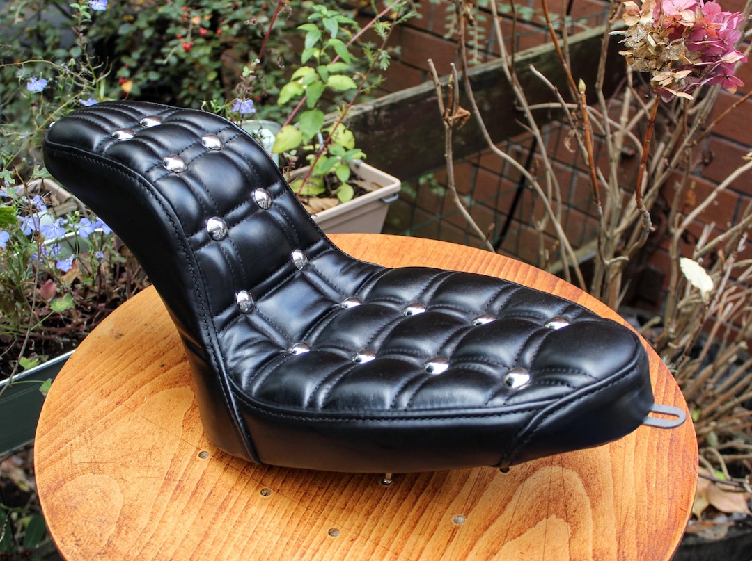 Custom Style Solo Seat for Rigid Frame Bobber Chopper Harley