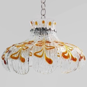 Carlo Nason Murano hand-blown art glass flower-shaped four-light XL chandelier, Italy 1970s.