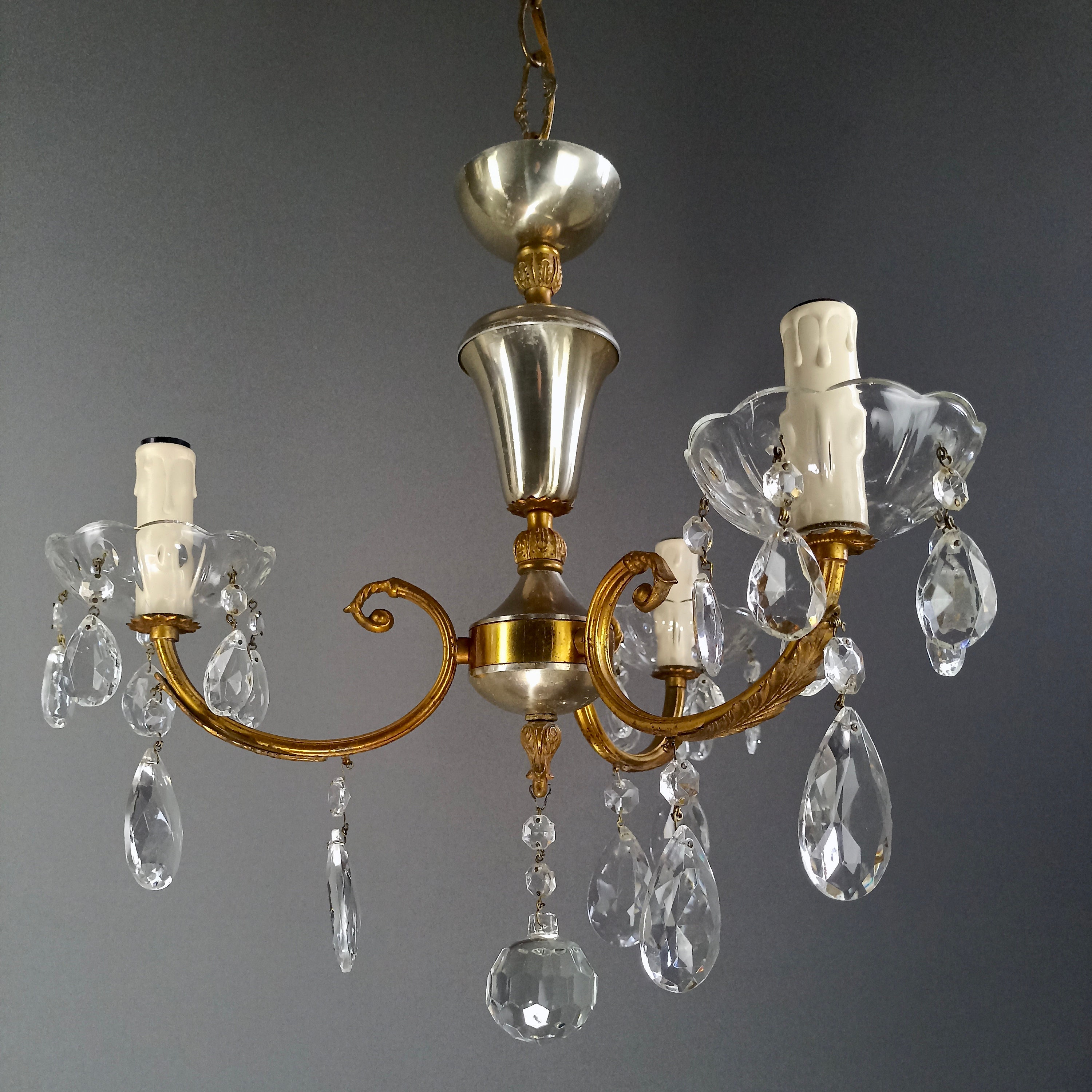 おまけ付き】スペインハンドメイド/クリスタルガラスドロップ 3灯