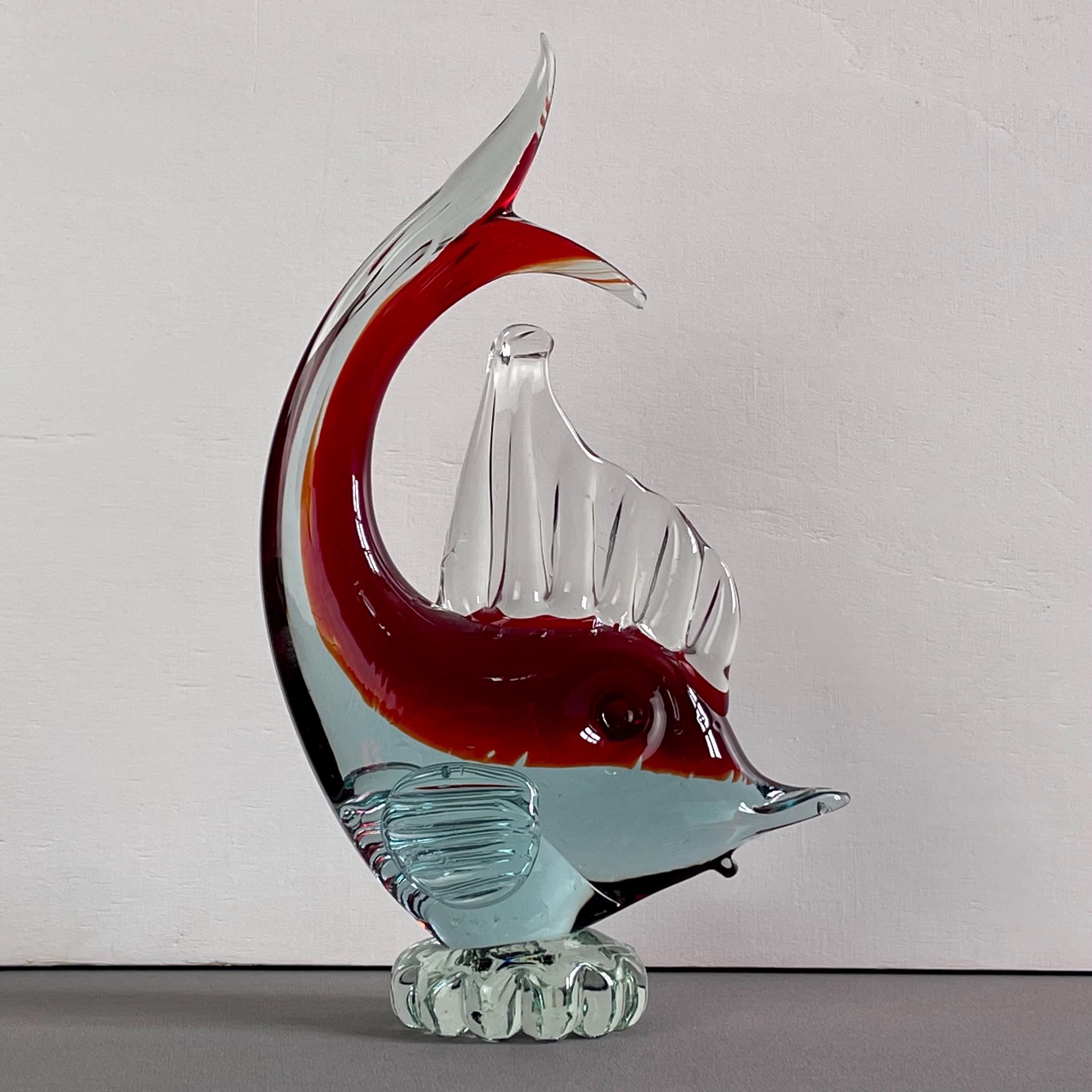 1960年代のヴィンテージ、ムラーノガラスのソメルソ魚。イタリアの芸術