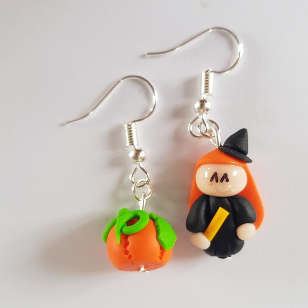 boucles d'oreilles halloween,sorciere et sa citrouille,theme halloween, pate fimo,boucles d oreilles,noir et orange,citrouille halloween