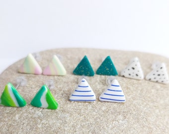 boucles d'oreilles puces triangle,clou d'oreilles,puces d'oreilles,boucles d'oreilles triangle,bijou minimaliste