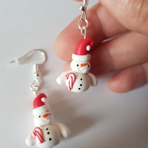 boucles d'oreilles bonhomme neige, cadeau noel, hiver,fimo,thème Noël, bonshommes de neige,boucles d'oreilles hiver image 2