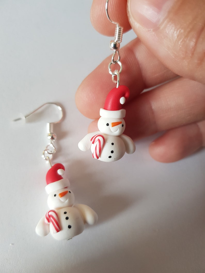 boucles d'oreilles bonhomme neige, cadeau noel, hiver,fimo,thème Noël, bonshommes de neige,boucles d'oreilles hiver image 2