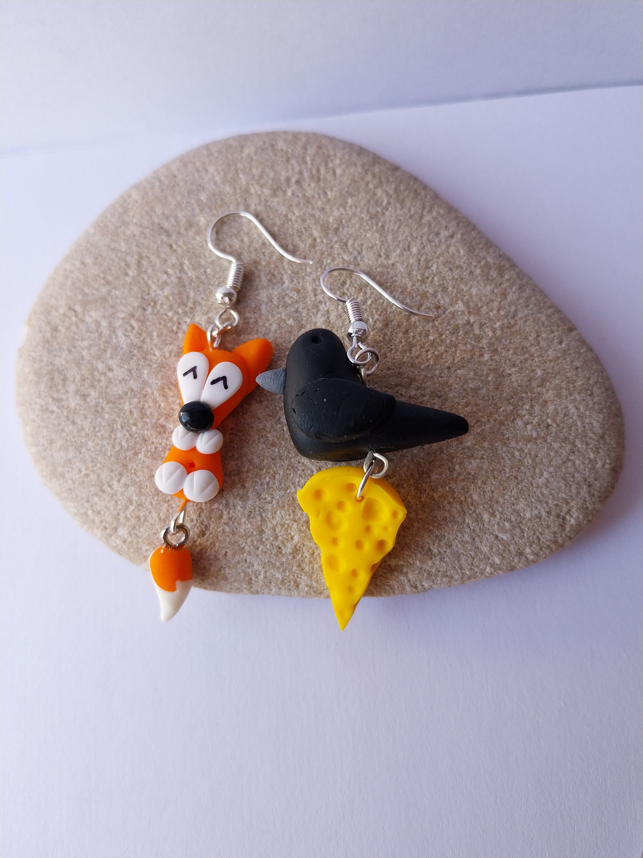 Boucles D'Oreilles Fait Main Gothique - Corbeau, Noeud, Perles Rouges | Bijou Artisanal Unique