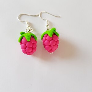 fimo earring, raspberry loops, gourmet, raspberry with leaf, gourmet jewel image 3