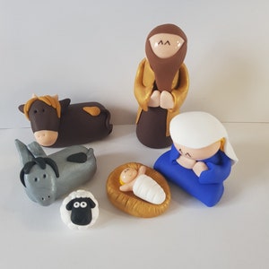 creche de noel,santons,personnages,jesus, marie,joseph,boeuf,cadeau noel,sapin,creche originale,creche unique,cadeau noel,cadeau original 画像 4