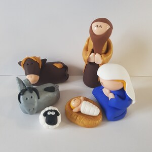 creche de noel,santons,personnages,jesus, marie,joseph,boeuf,cadeau noel,sapin,creche originale,creche unique,cadeau noel,cadeau original 画像 9