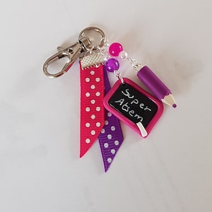 bijou de sac super atsem,  crayon et ardoise,cadeau  ecole ,violet et rose ,cadeau atsem,merci atsem,super atsem,fimo