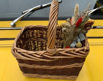 Small French Market Basket: Vintage Woven Basket