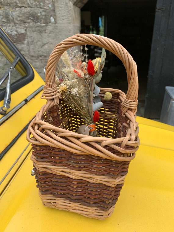 Small market basket, french vintage basket, small fre… Gem