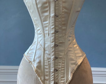 Corset historique en satin : corset édouardien sur la poitrine. Corset Steelbone sur mesure, renaissance, gothique, steampunk, sur mesure, victorien