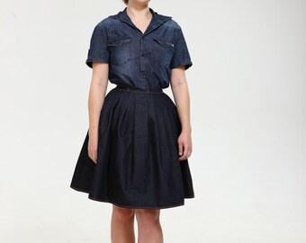 Very denim! Exclusive full shaped skirt till knees from thin dark denim with orange stitching. Classy vintage new look style.