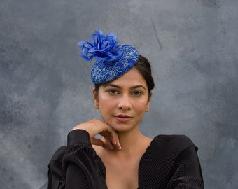 Blue fascinator with lace. kentucky derby fascinator. royal ascot. tea party cup hat. wedding cocktail. evening hat. bling.