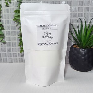 Lily of the Valley scented carpet freshener Luxury floor deodorizer powder 300g pouch Housewarming hamper ideas Floral rug freshener