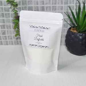 Fresh Daffodils scented carpet freshener Luxury floor deodorizer powder 100g pouch Housewarming hamper ideas Floral fragrant rug freshener