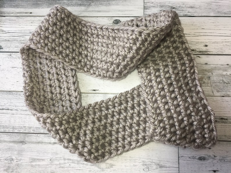 Gray Crochet Infinity Scarf Handmade Scarf Bulky Yarn Scarf Chunky Cowl Crochet Circle Scarf - 