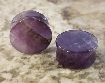 thumbnail image 2 of Amethyst Stone & Water Buffalo Horn Flesh Plug Ear Tunnel – Unisex Handmade Piercing Jewelry – Purple Cabochon, No Metal 2 of 4
