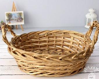 Wicker  Basket, Photography Prop, Gold Color Basket, Posing Basket, Oval Posing Basket, Vintage Basket, Newborn Posing, Gift Fruits Basket
