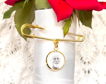 Gold Bridal Bouquet Charm pin with photo charm on gold pin - Wedding Bouquet Memory picture Charms Bridal Shower Gift