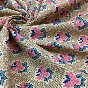 Cotton Reproduction Fabric - Beautiful Large Pink Florals on Geometric Green - 1830-1880 - by the yard, 45&quot; WIDE - EP Cotton #513