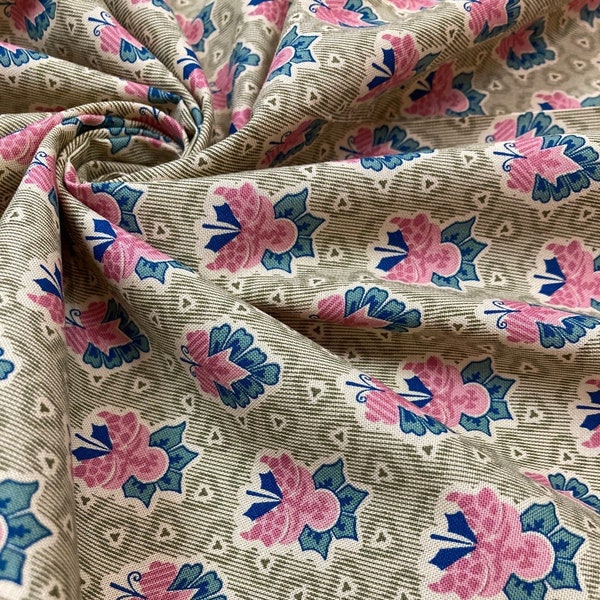 Cotton Reproduction Fabric - Beautiful Large Pink Florals on Geometric Green - 1830-1880 - by the yard, 45" WIDE - EP Cotton #513