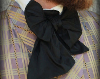 Corbata ancha para hombre del siglo XIX - 100% seda - ¡En stock y lista para enviar! Elige tu color - ¡Incluye instrucciones para anudarla! Talla: Ancho