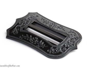 Gloss BLACK Japanned - Mid 19th-Century Reproduction Buckle - Ensembles of the Past - "Shield" - 1825-1870 - Fits a 1.5" ribbon/belt