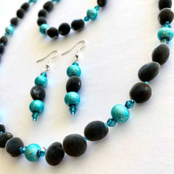 Crackle bead & RARE Mgambo Seeds / Sustainable Hawaiian Velvet Jewelry – Turquoise