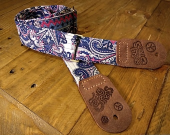 Correa de guitarra con acabado en cuero antiguo y elegante con diseño de cachemira - Sexy Straps