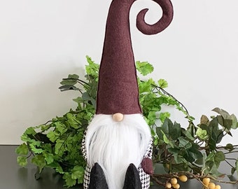 CAPPELLO RICCIO Cartamodello da gnomo, Regali per la mamma, Regali fatti a mano, Modelli facili, Regali per gli amici, Regali per gli gnomi, Modello passo-passo degli gnomi