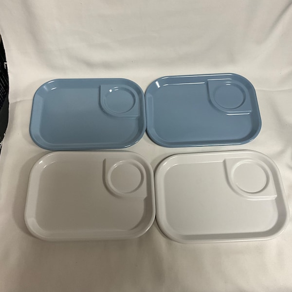 Rubbermaid Melamine 3850 TV Tray Snack Tray Cup Tray Set Of 4 Blue White  Picnic BBQ Outdoor Camping Retro Kitchen Mid Century Modern