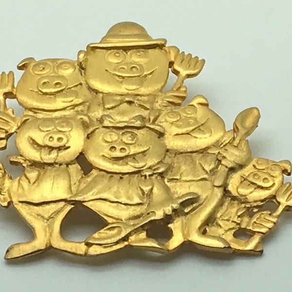 JJ Jonette Brooch Pin  Whimsical Pig Family Reunion Sunday Dinner Pork Bacon Pig Farmer Gift Meat Lover Gold Tone  Jewelry