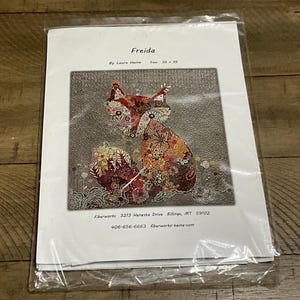 Fiberworks Freida Fox Collage Quilt Pattern Appliques fusionnées Laura Heine Taille 35 x 35 po Fabriqué aux États-Unis