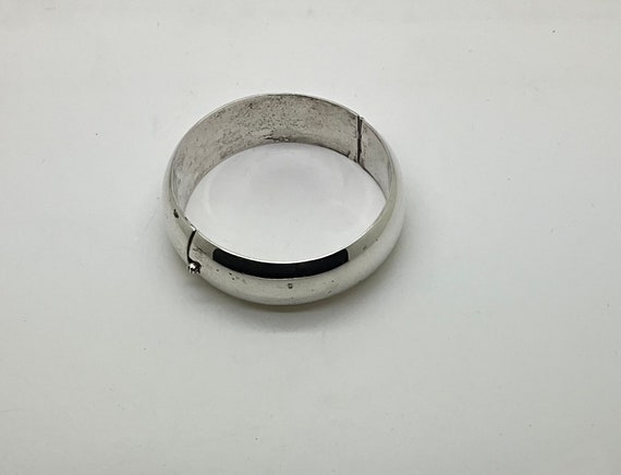 Mexico Sterling Silver Domed Hinged Bangle Bracel… - image 4