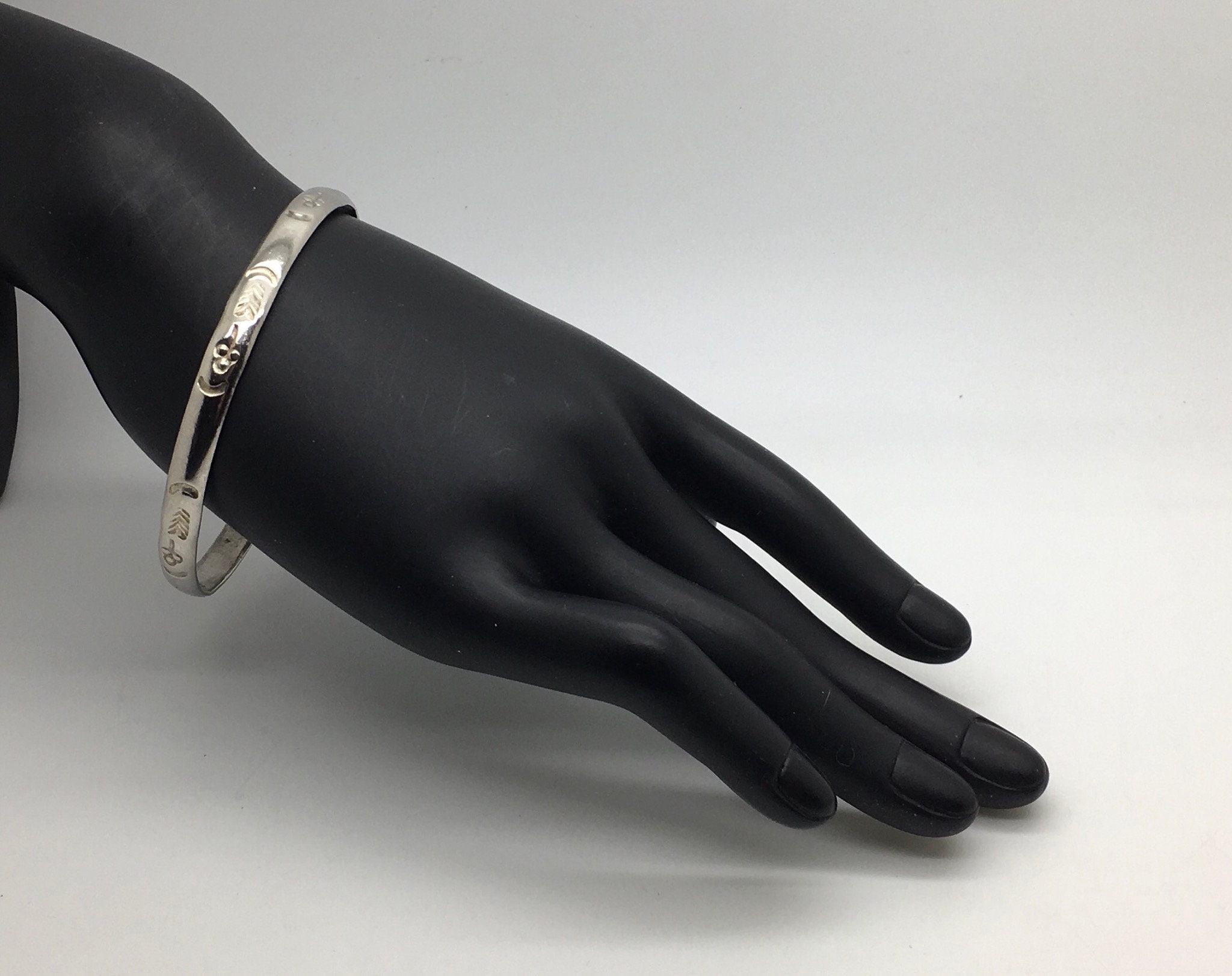 Vintage Sterling Silver Bangle Bracelet Stackable Chevron