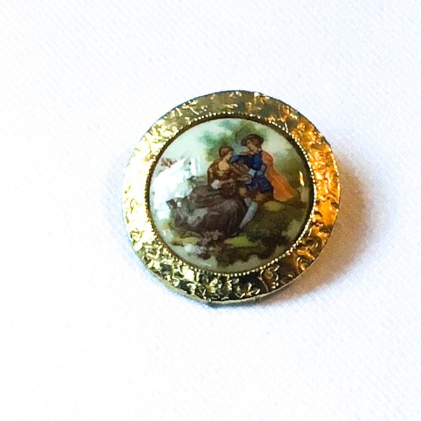 Vintage broche de porcelaine Fragonard courtiser Couple rond Love Story Style Rococo du XVIIIe siècle vêtements Renaissance victorienne romantique