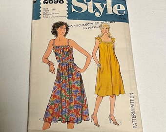 Style 2698  Sewing Pattern  Misses Dress Flared Dress Gathered Front Back Tent Dress Elasticized Shoulder Frills  Muumuu   Size 10
